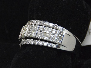 ダイヤモンドの指輪