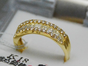 ダイヤモンドの指輪